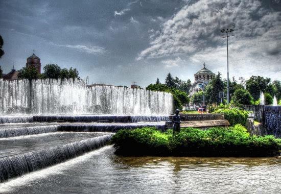 Hotel Cascade Pleven Bagian luar foto